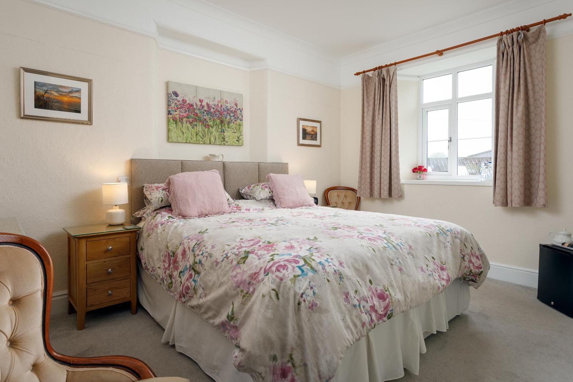 Bed and Breakfast Bucklawren Farm Лу Номер фото